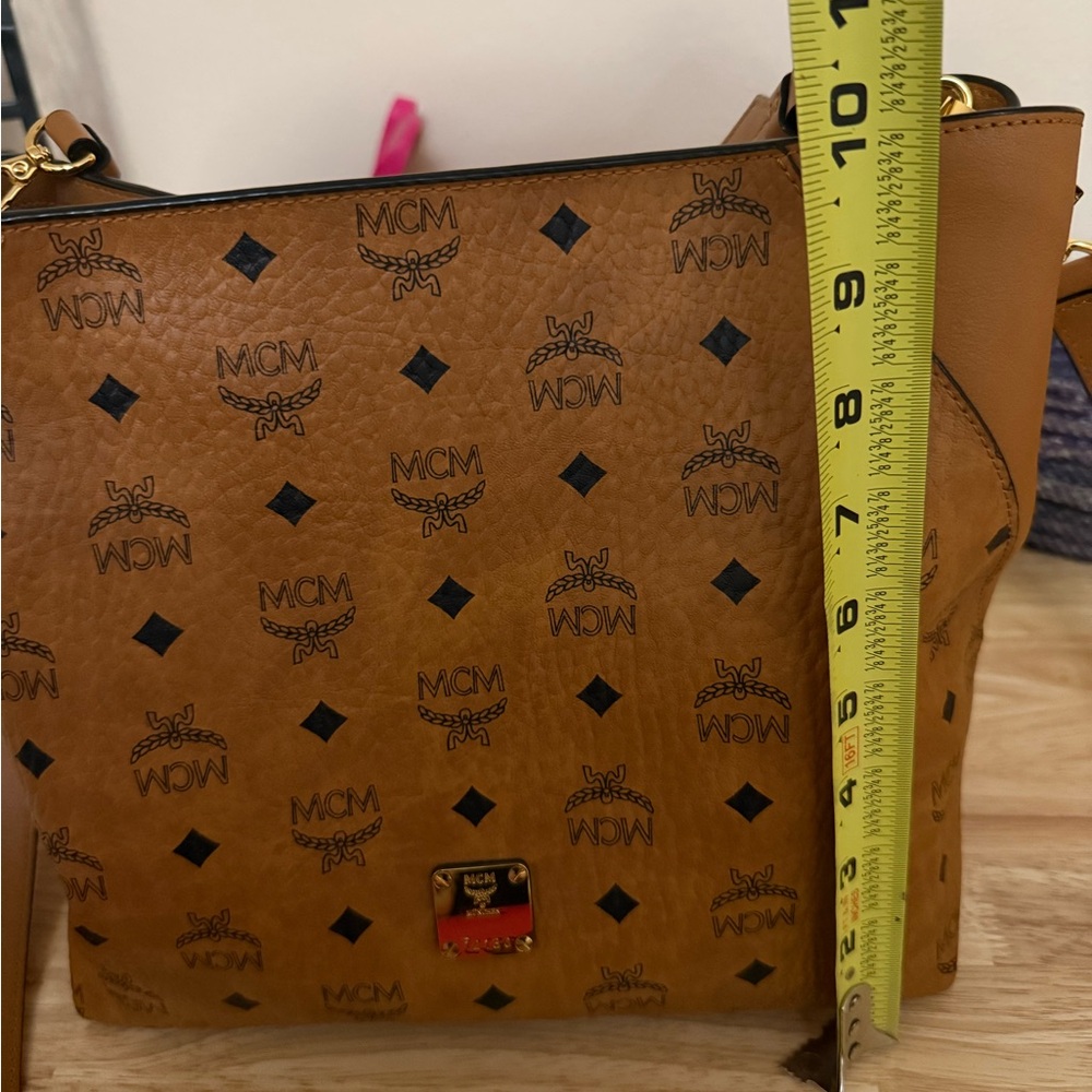 MCM - Picture 6 of 9
